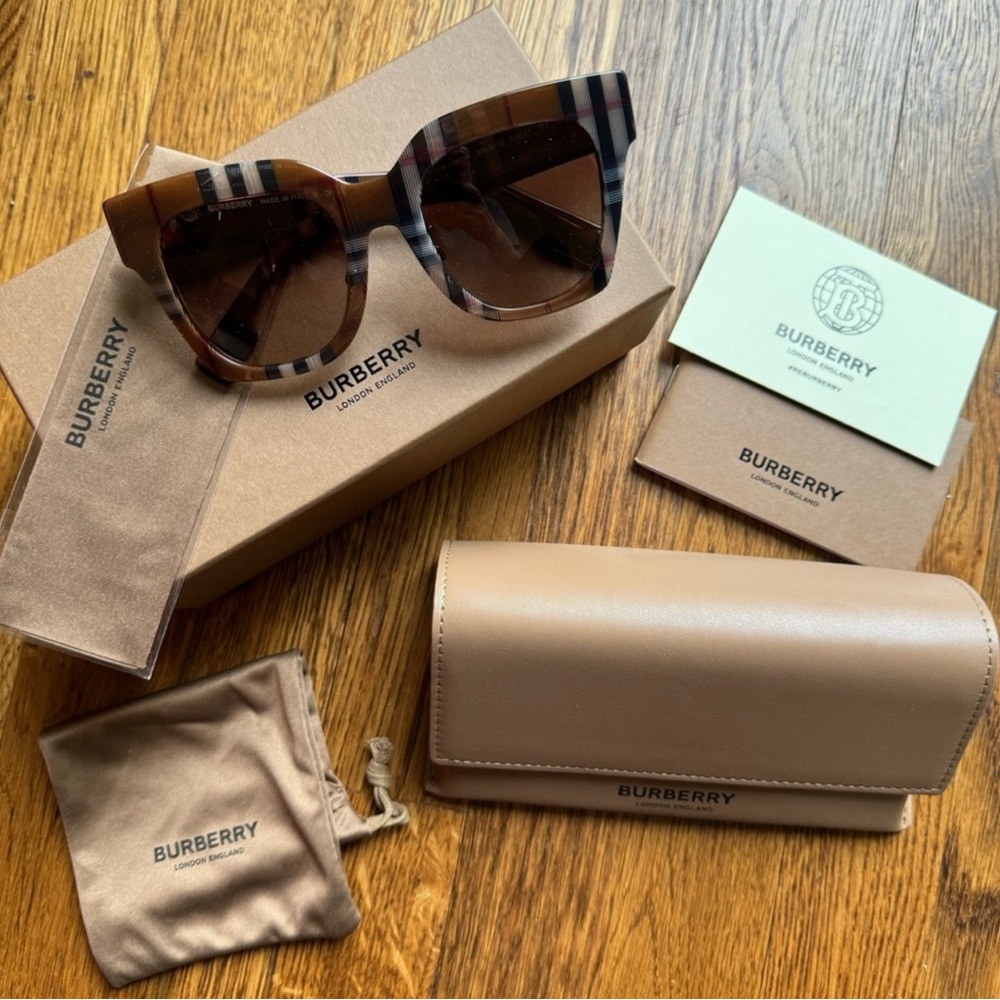 Burberry Check Sunglasses - Full Inclusion